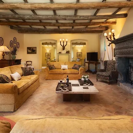 Villa Casale Dell'oasi 12, Emma